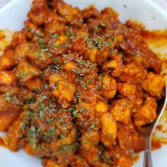 A picture of Chicken 65.