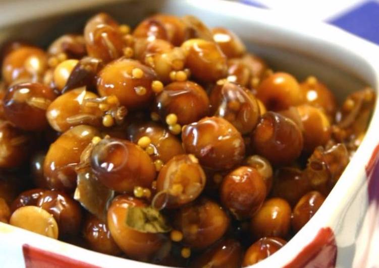 Dry-Roasted Soy Beans Pickled in Balsamic Vinegar