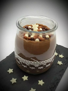 Una foto de Yogur de chocolate sin yogurtera