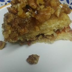A picture of Baklava Cake.