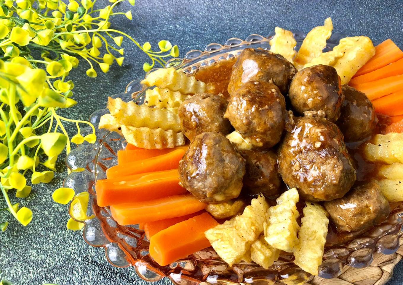 Bagaimana Membuat Bola Daging BBQ / BBQ Meatballs yang Enak Banget
