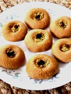 নলেন গুড়ের ছানা সন্দেশ(Nolen gurer chana sandesh recipe in Bengali) রেসিপির প্রধান ছবি