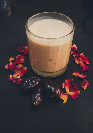 A picture of Dates Milkshake.