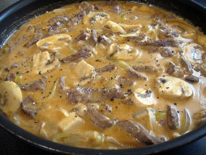 Easy Way Prepare Beef Stroganoff the Delicious Appealing