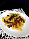 Pasta rigatoni con falda de cordero