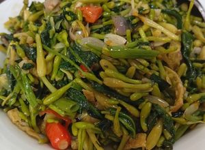 Foto resep Tumis kangkung bunga pepaya