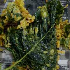 Keripik bayam kriuk রেসিপির প্রধান ছবি