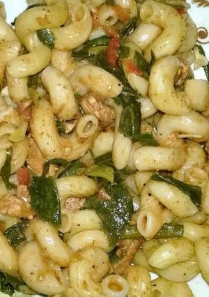 A picture of Chicken macroni #CookPadRamadan.