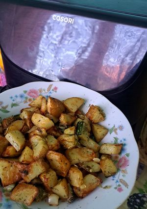 O poză a rețetei Crocanți și sănătoși: Cartofi & Dovlecei la Air Fryer.