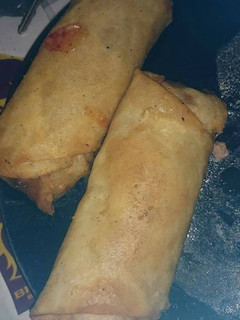 A picture of Spring rolls.