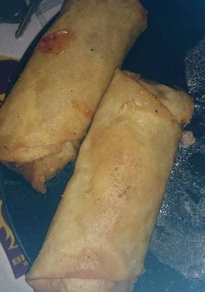 A picture of Spring rolls.