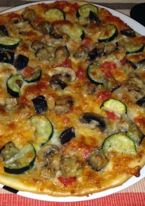 Una foto de Pizza vegetal