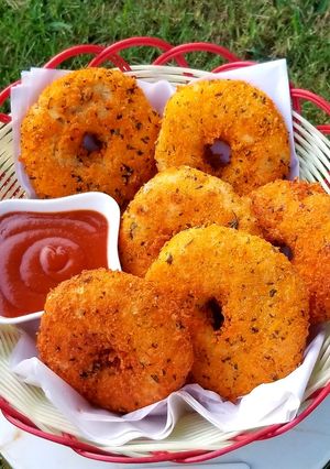 A picture of Potato cheesy Donuts.
