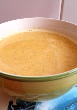 Una foto de Crema india de lentejas