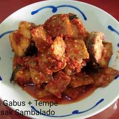 รูปของ Ikan Gabus + Tempe masak Sambalado