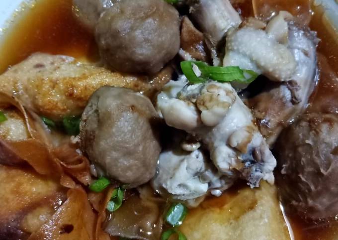 Batagor kuah bakso