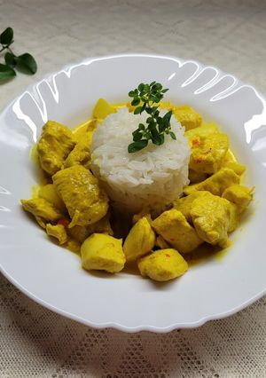 Una foto de Pollo al curry