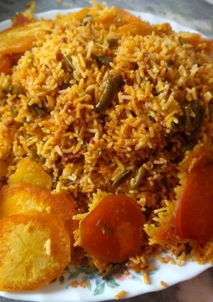 عکسی از دستور لوبیا پلو با ته دیگ سیب زمینی