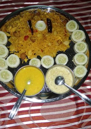 A picture of Soya chunks & vegetable brown rice.