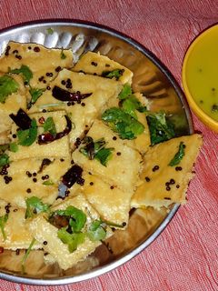 ढोकला(dhokla recipe in hindi0 रेसिपी मुख्य फोटो