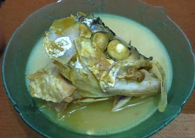 Kepala ikan kuah kuning