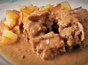Una foto de guisado de rabo de ternera
