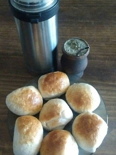 Una foto de Pancitos para el Mate