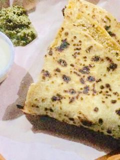 A picture of Aloo paratha.