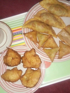 A picture of Spiced hibiscus tea&snacks.