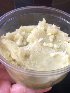 A picture of Shiro-an paste (White sweet bean paste).