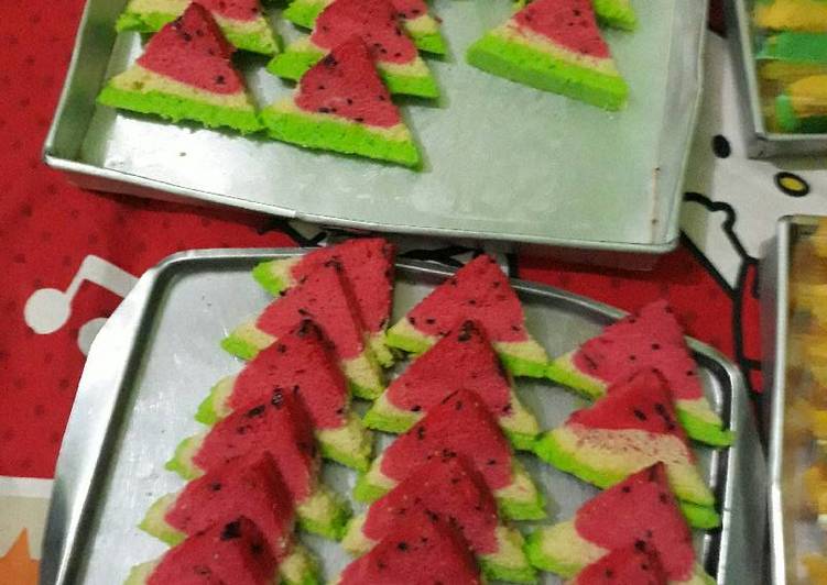 Bolu semangka segitiga yummyy