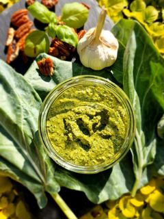 Karalábé levél pesto (VEGÁN) recept fotója