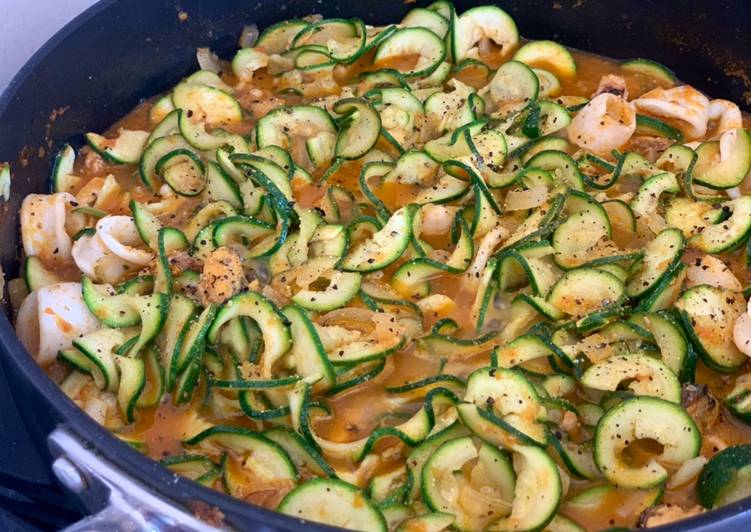 Simple Way to Make Speedy Seafood Chilli Marrow Pasta