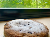 Torta de zanahoria y frutos rojos