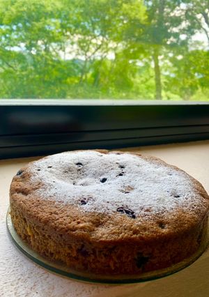 Una foto de Torta de zanahoria y frutos rojos