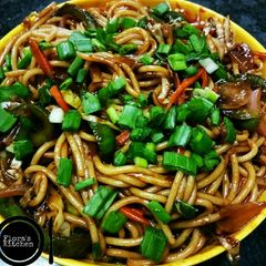 A picture of Hakka noodles.