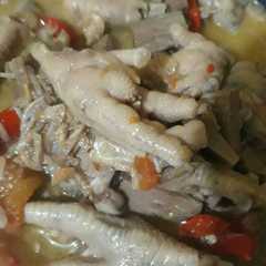 A picture of Lodeh ceker pedas.