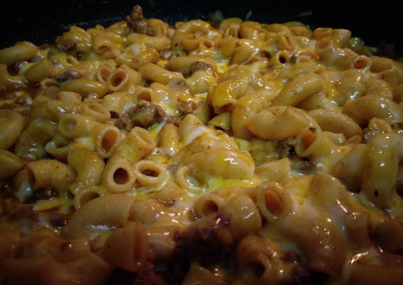 Chili-Cheese Macaroni