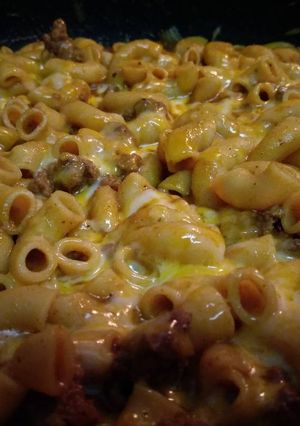 A picture of Chili-Cheese Macaroni.