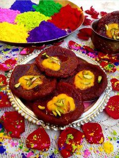 বীটরুট রাবড়ি মালপোয়া (beetroot rabri malpoa recipe in Bengali) রেসিপির প্রধান ছবি