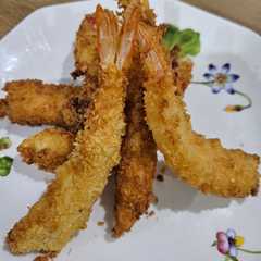 A picture of Ebi Furai H*kben (meal prep).