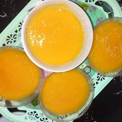 A picture of Mango ice cream.