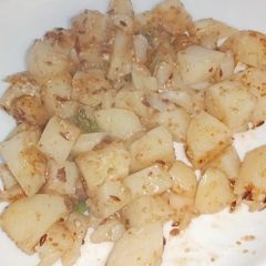 A picture of Aloo falihari.