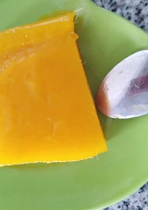 Una foto de Gelatina de mango con agar agar