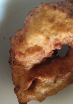 A picture of Dahi bhalle.