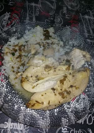 Una foto de Pollo al horno con limón y mostaza