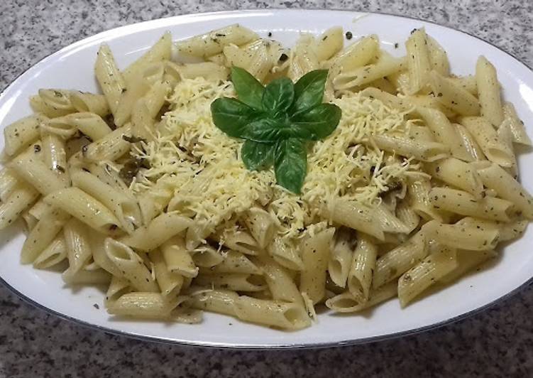 Simple Way to Prepare Favorite Easy Penne Pasta with hot pepper