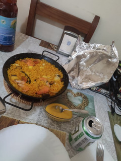 Una foto de Fideuá