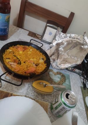Una foto de Fideuá