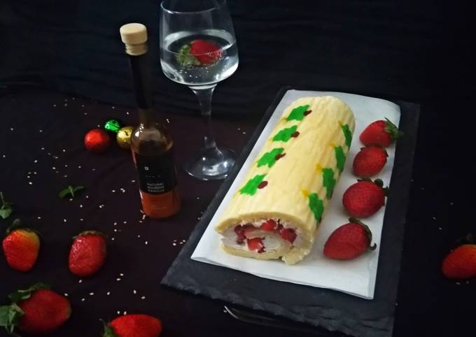 Recipe of Super Quick Strawberry Vanilla Roll Cake